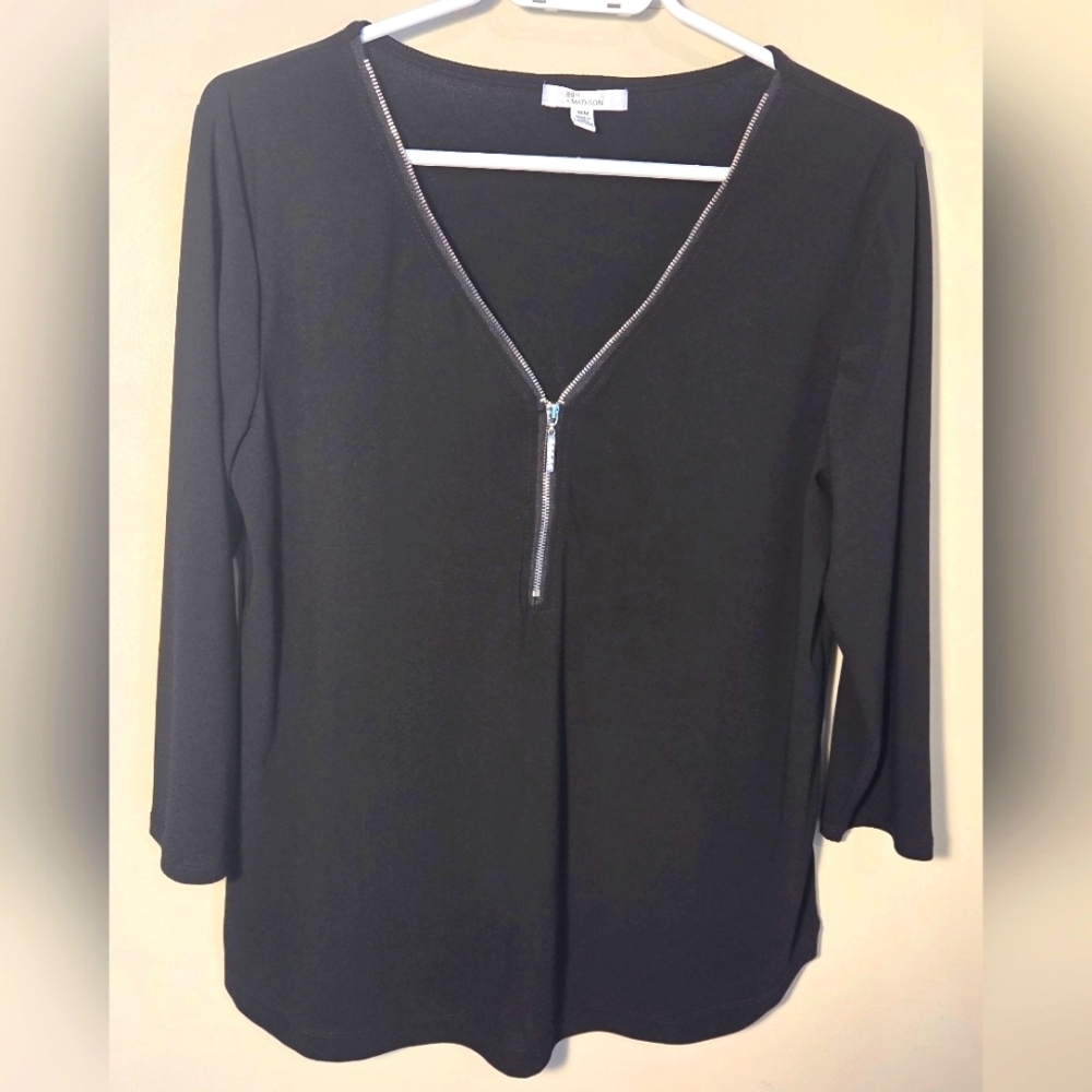 ⭐️89th Madison Black 3/4 Sleeve Top With Crystal Toggle